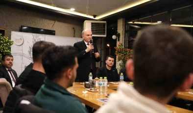 Düzce Belediye Başkanı Dr. Faruk Özlü Gençlerle Buluştu