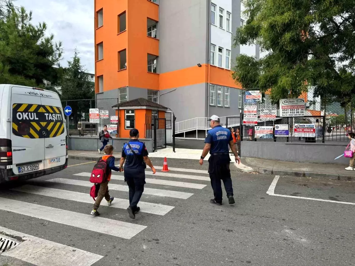 Ordu’da Zabıta Ekipleri Okul Bölgelerinde Güvenlik Uygulaması Başlattı