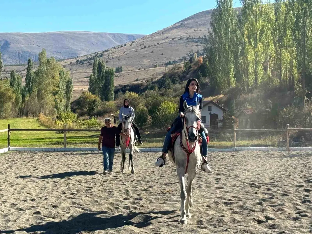 Bayburt’ta Kız Çocukları Günü Etkinliği