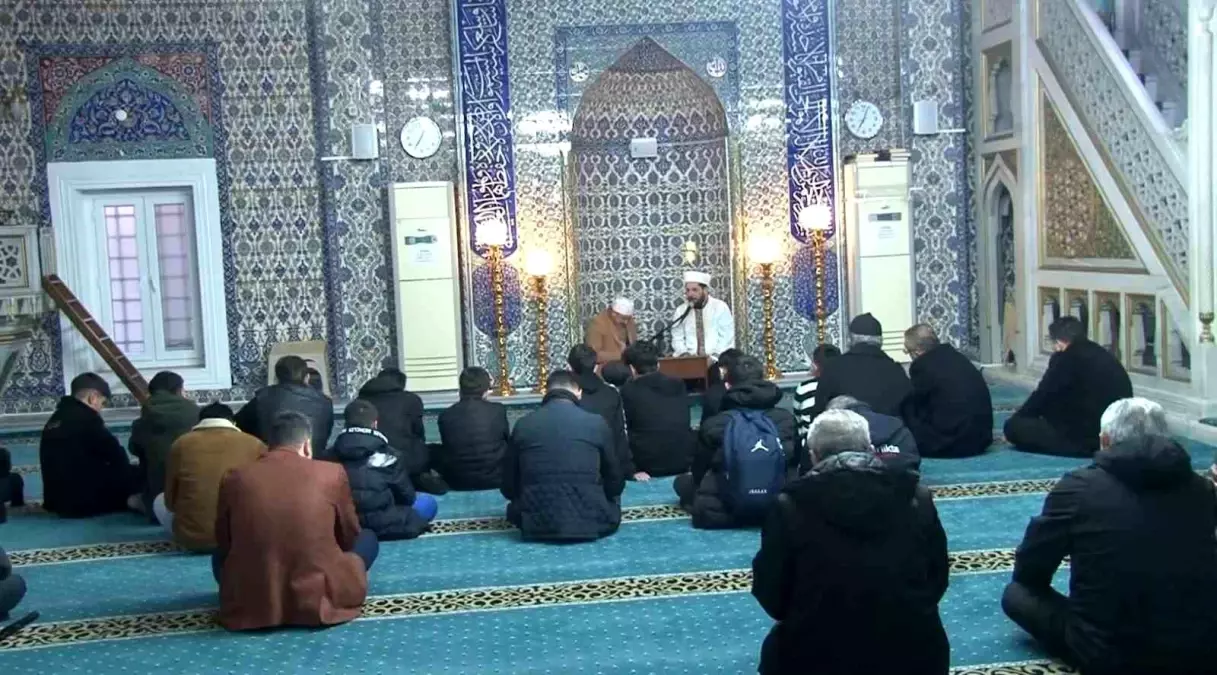 Kadıköy’de Bıçaklı Saldırı Sonucu Hayatını Kaybeden Şefin Oğluna Mevlit